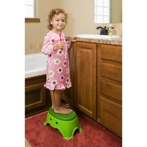 frogger step up stool 1 678x10241 frogger step up stool 1 678x10241